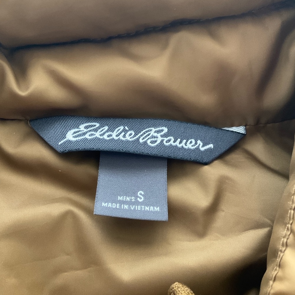 Eddie Bauer Men's Size Small Lightweight Packable Tan Puffer Vest - Picture 7 of 11